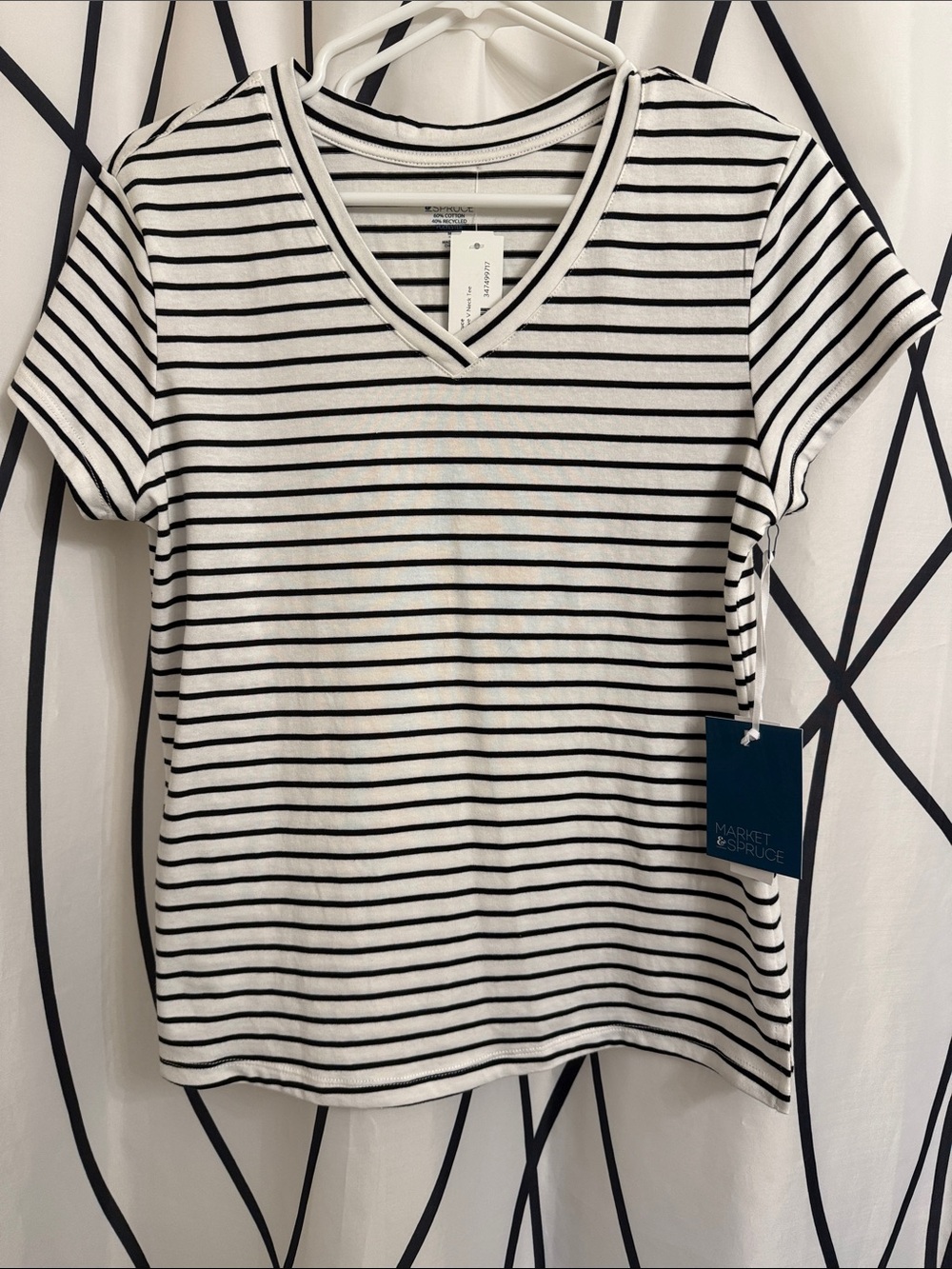 NWT Market & Spruce Black and White Striped V-Neck Short Sleeve Tee - Medium